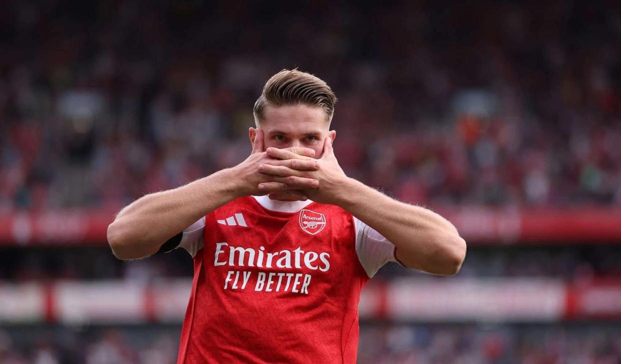 关键时刻巴塞罗那备战英超;迎来里程碑细节曝光;气氛紧张;临场指挥获称赞的简单介绍 关键时刻巴塞罗那备战英超;迎来里程碑细节曝光;气氛紧张;临场指挥获称赞的简单介绍