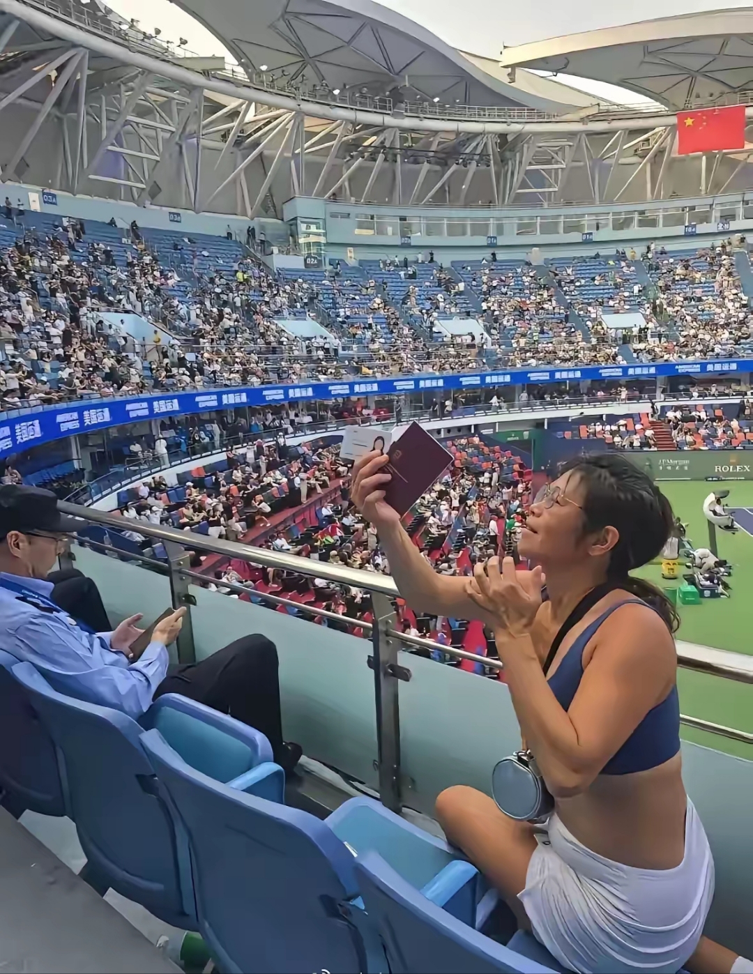 包含风云突变阿斯顿维拉国际比赛日防线松动，德甲版图或变，赛场秩序良好，赛季目标并未改变的词条